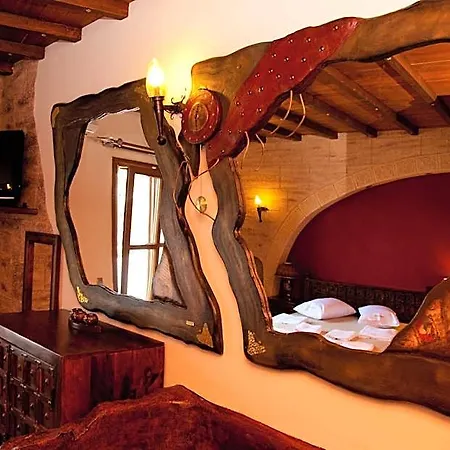 Castelo Boutique 3* Pandéli