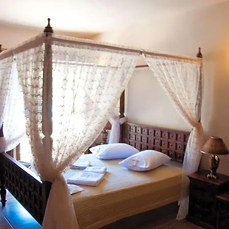 Castelo Boutique Panteli