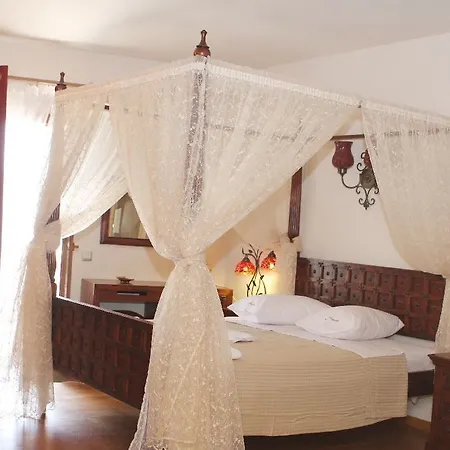 Castelo Boutique Hotel Hotell 3*